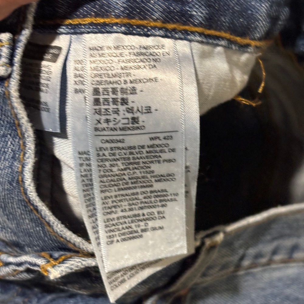 Levis 501 Original Fit Jeans Mens 34x32 Medium Wash Blue Button Fly Denim - Picture 7 of 11